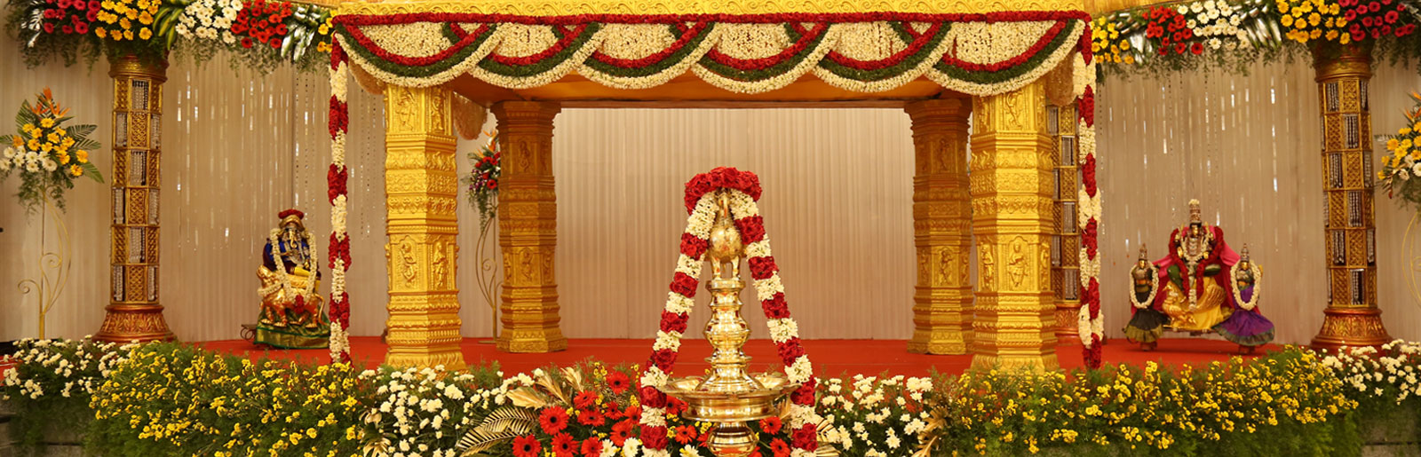 Impressive-Decorative-Marriage-Hall